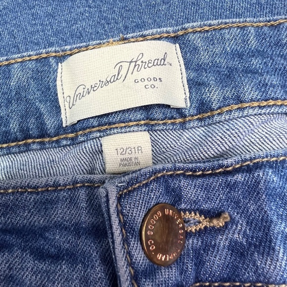 👖|•UNIVERSAL THREAD•| Ankle Bootcut High Waist Raw Hems Size 12/31👖 - Picture 5 of 11